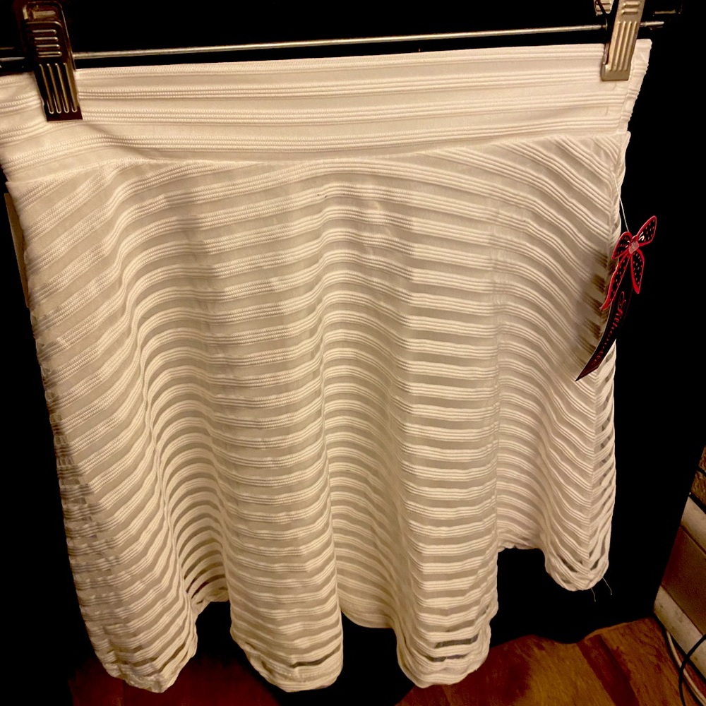 NWT Silhouette_nyc white skirt